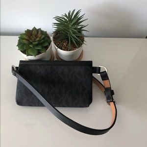 Michael Kors Fannypack